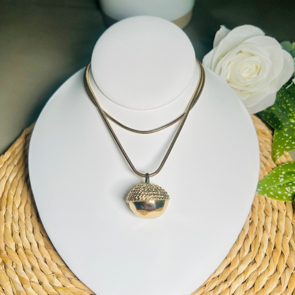 CHICO’S Acorn Briar Ball Long Necklace. With delightful Acorn Shaped Pendant. - Picture 13 of 14